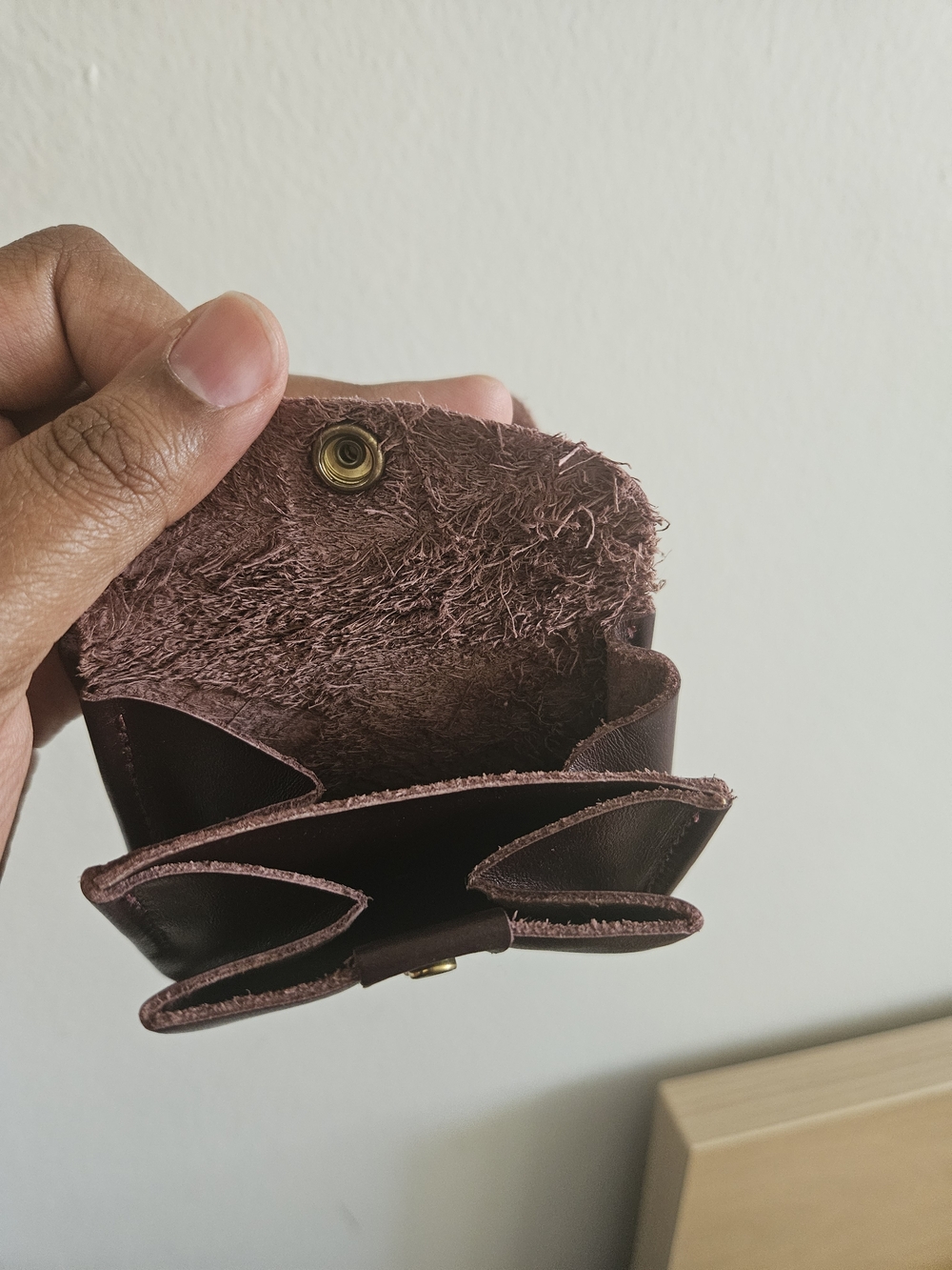 Maroon Leather Coin Pouch with Double Snap Closure - Handmade In ENGLAND - Picture 3 of 4